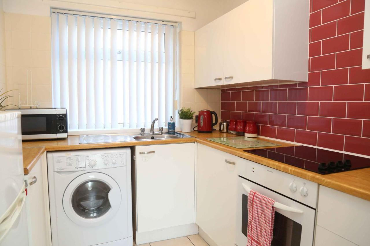 Perfect Central City Location - Parking - 3 Beds - 2 Bedrooms Belfast Luaran gambar