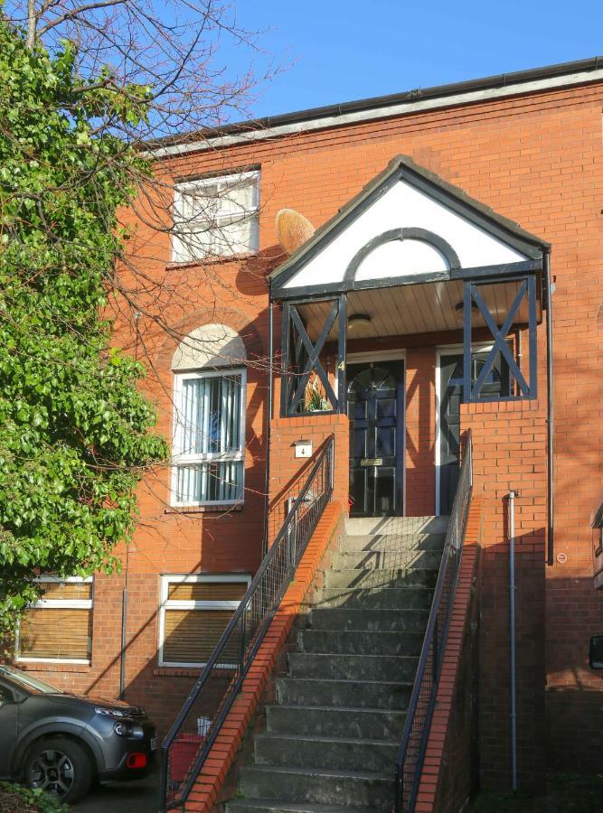 Perfect Central City Location - Parking - 3 Beds - 2 Bedrooms Belfast Luaran gambar